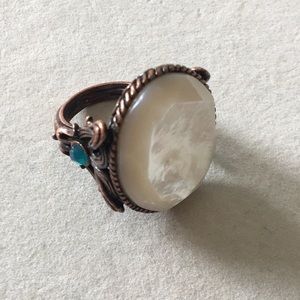 Lucky Brand Mother Of Pearl Costume Ring - Size 7